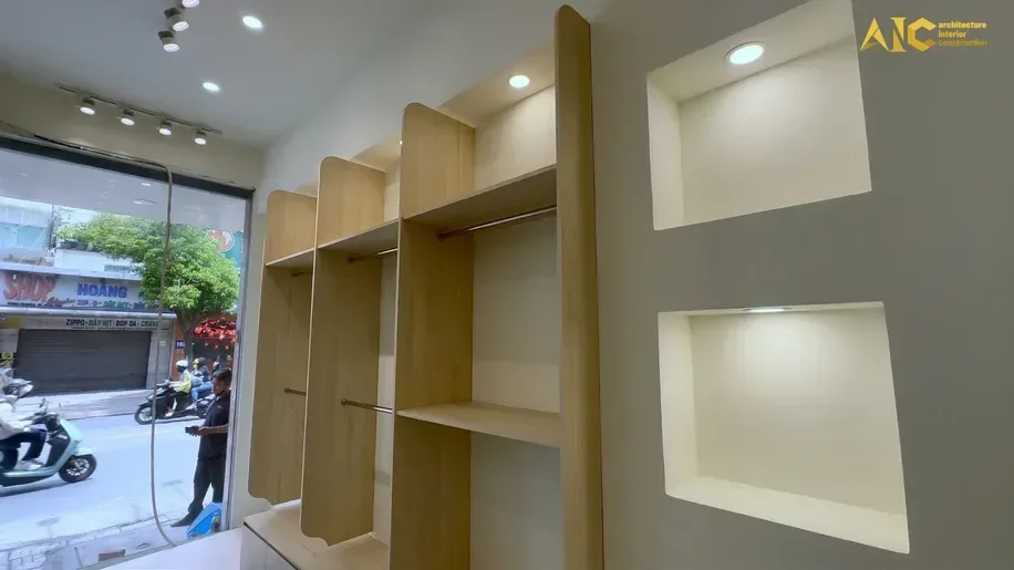 Thiết kế thi công cửa hàng thời trang