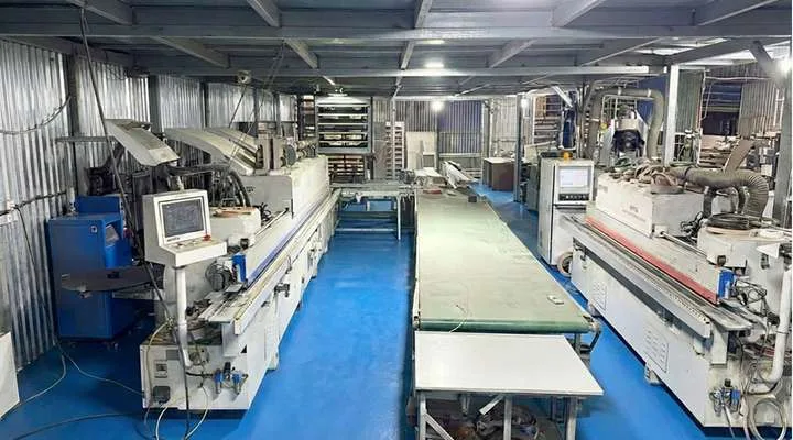 Dây chuyền máy gia công nội thất tại nhà máy AIC