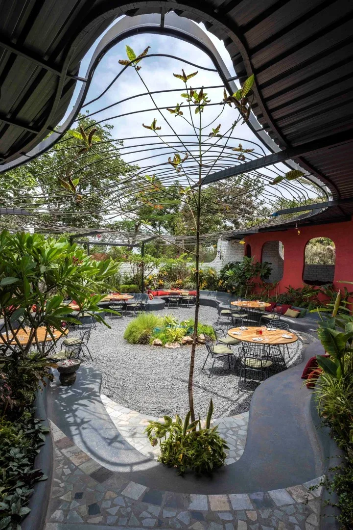 Thiết kế thi công nhà hàng sân vườn