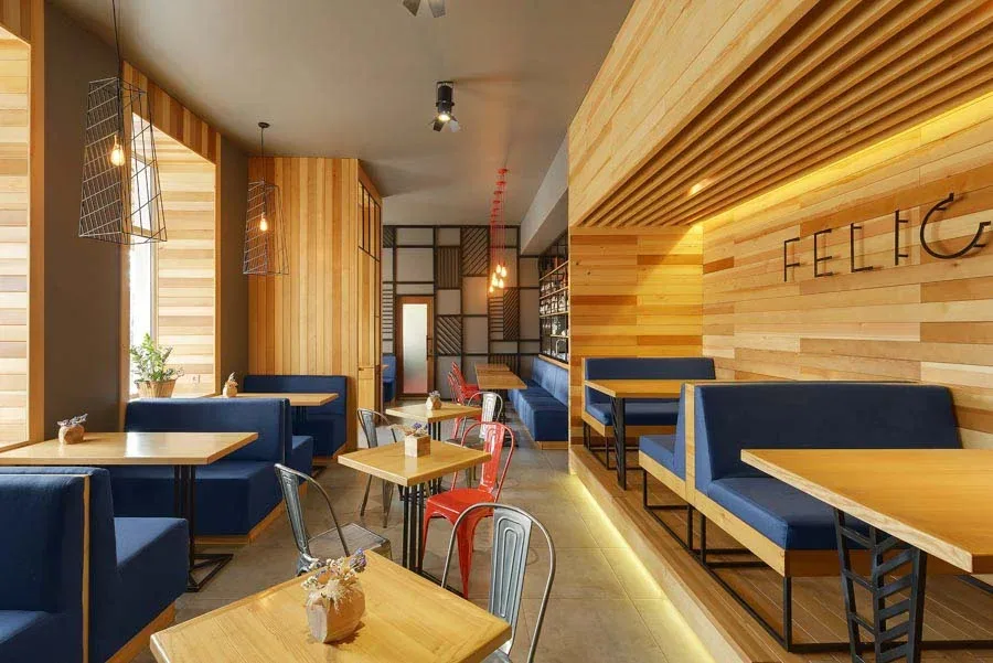 Quán cafe phong cách Industrial với bê tông, kim loại và đèn thả