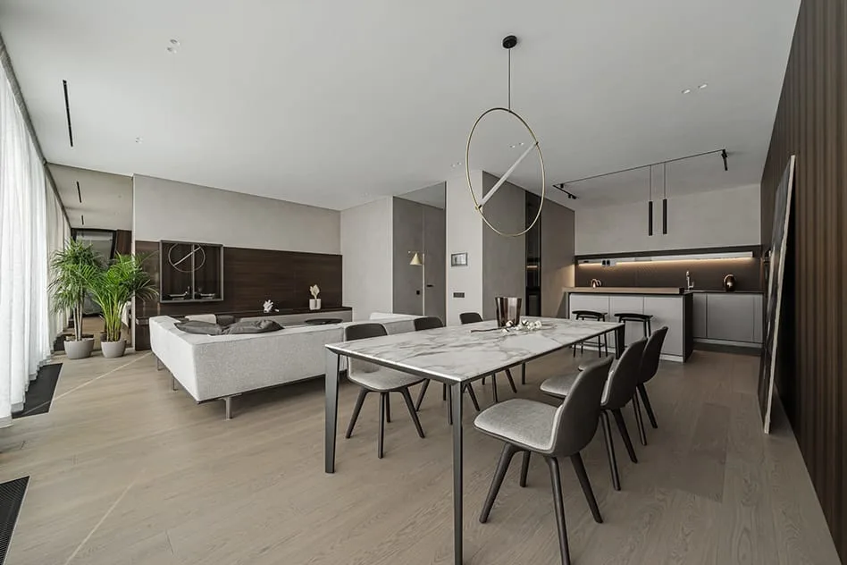 Phòng ngủ căn hộ 100m2 với tông màu ấm, đồng bộ nội thất