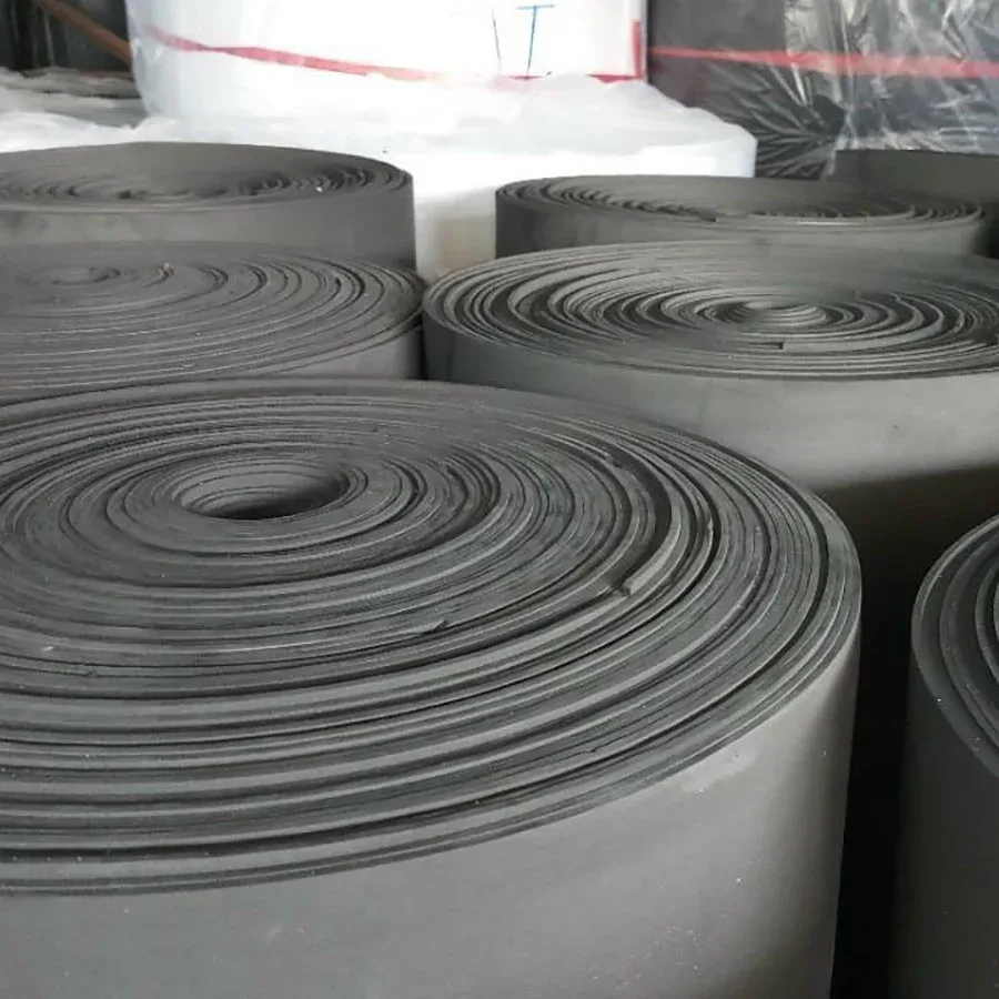 Bông khoáng nhồi trong vách ngăn để cách âm và chống cháy