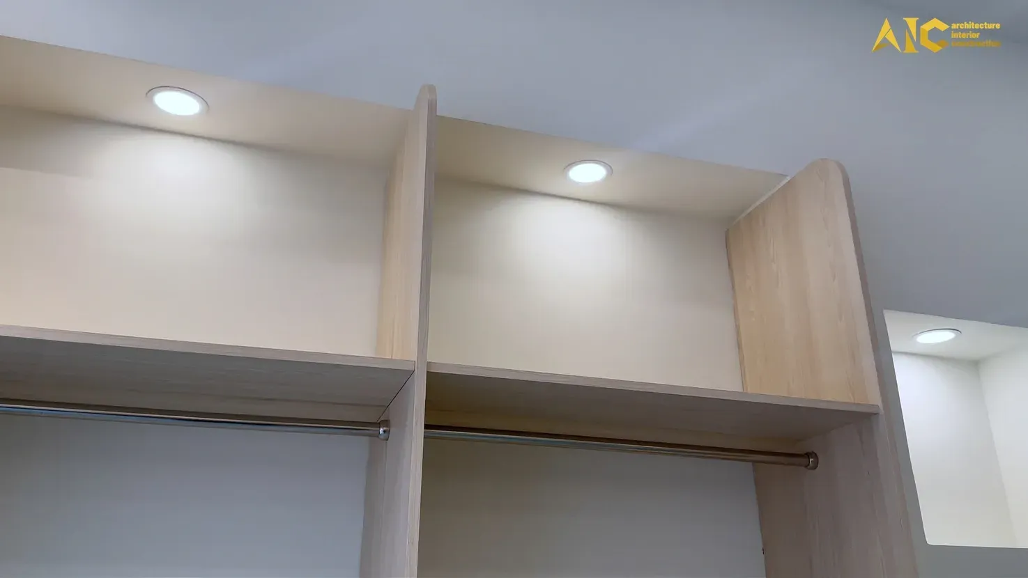 Thiết kế thi công cửa hàng đồ bơi Xuân Thu — ảnh 2