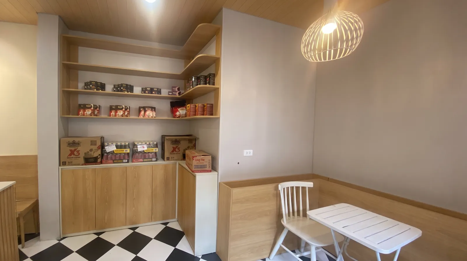 King Coffee Hồ Tây — ảnh 1
