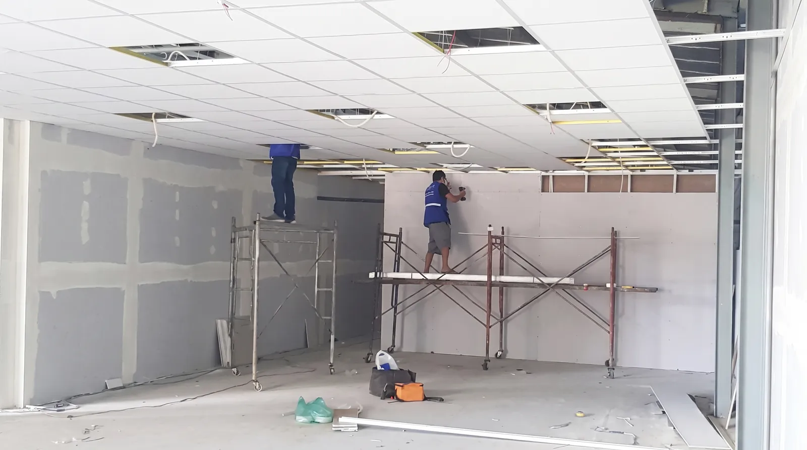 Thi công Kho kết hợp Văn phòng BCA Solutions — ảnh thi công 4