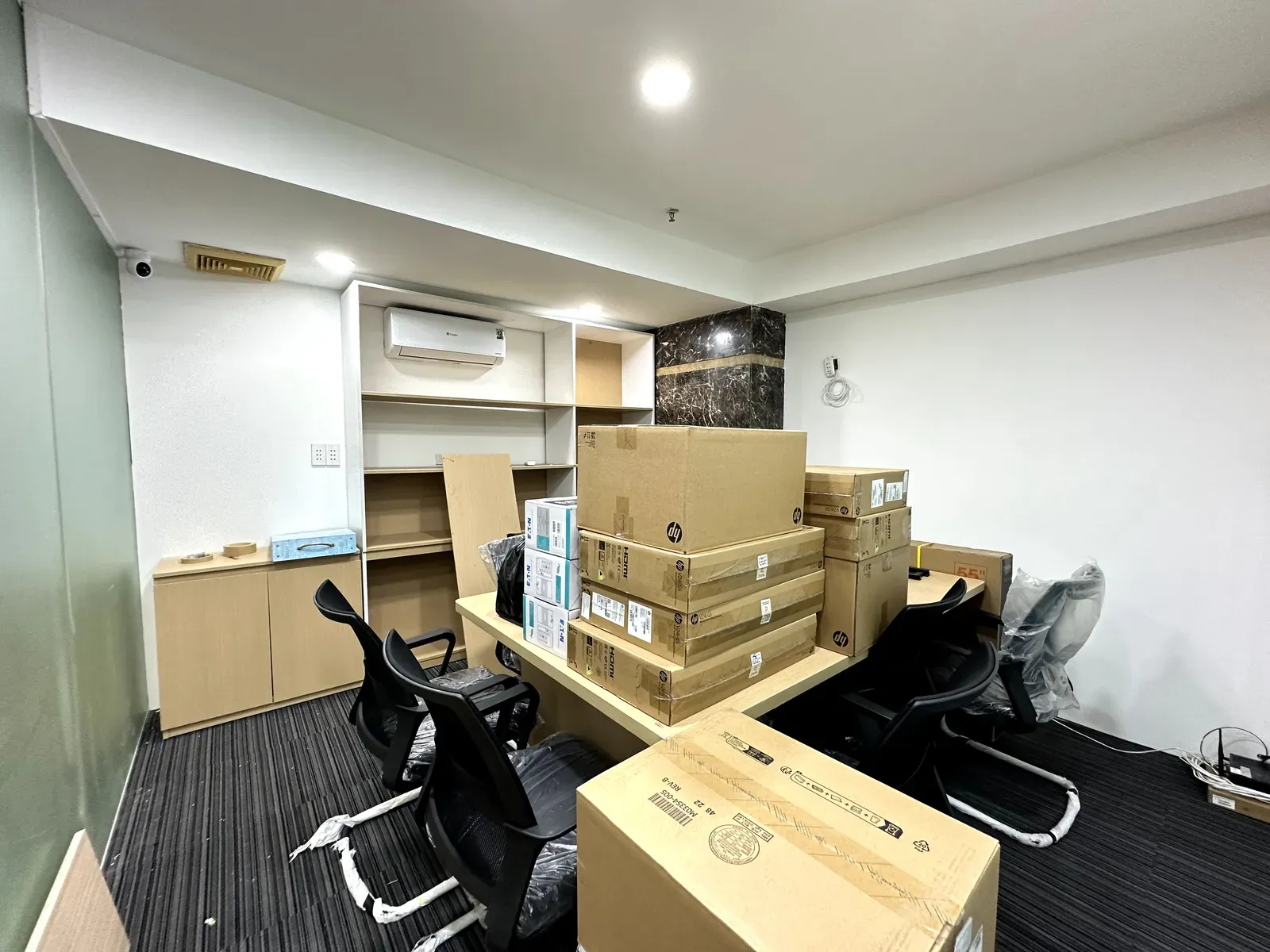 Thiết kế & Thi công Nội thất Văn phòng Skypac — phối cảnh thiết kế 3D 1
